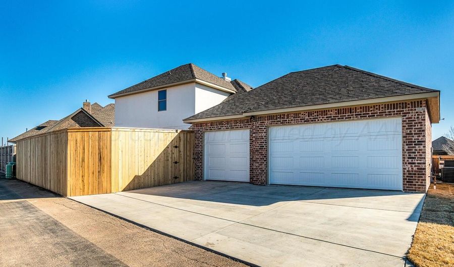 6304 Lauren Ashleigh Dr, Amarillo, TX 79119 - 4 Beds, 4 Bath