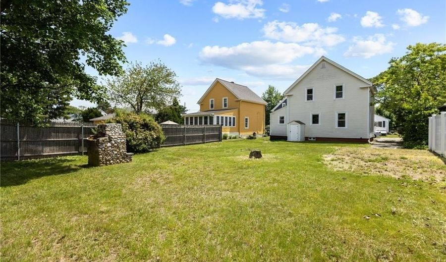 62 Fenner Ave, East Providence, RI 02915 - 3 Beds, 2 Bath