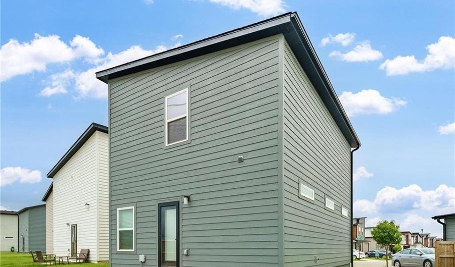 751 St Charles Pl, Bentonville, AR 72713 - 2 Beds, 3 Bath