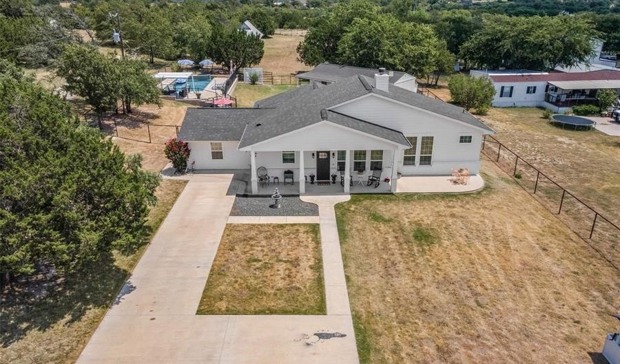 205 Sosebee Bend Rd, Weatherford, TX 76088 - 4 Beds, 3 Bath