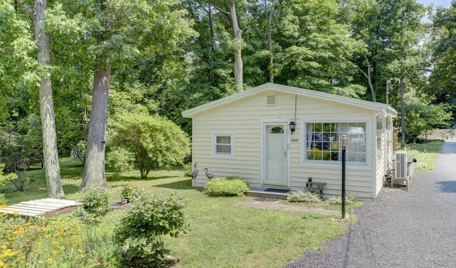349 Walnut Trl, Coventry, CT 06238 - 1 Beds, 1 Bath