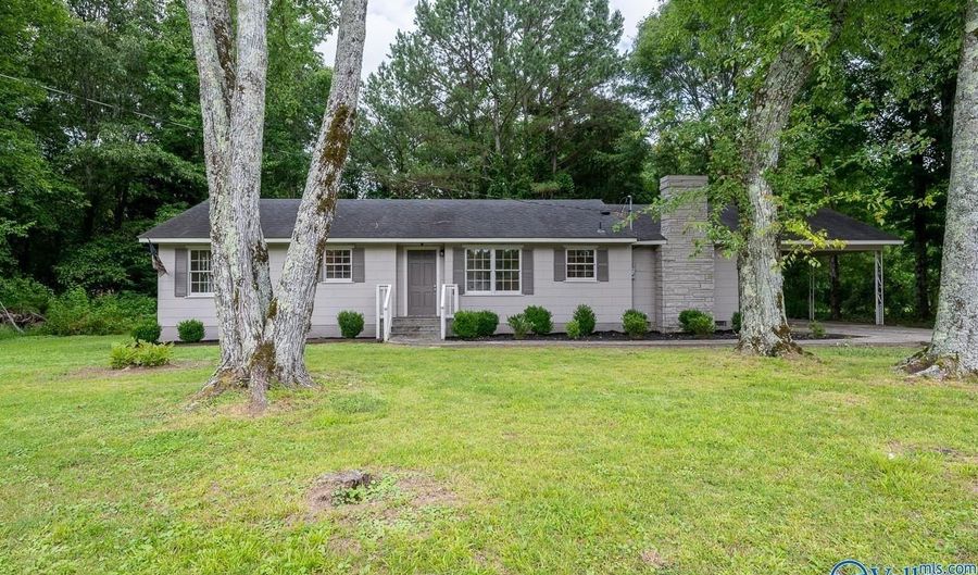 20244 Elkton Rd, Athens, AL 35614 - 3 Beds, 1 Bath