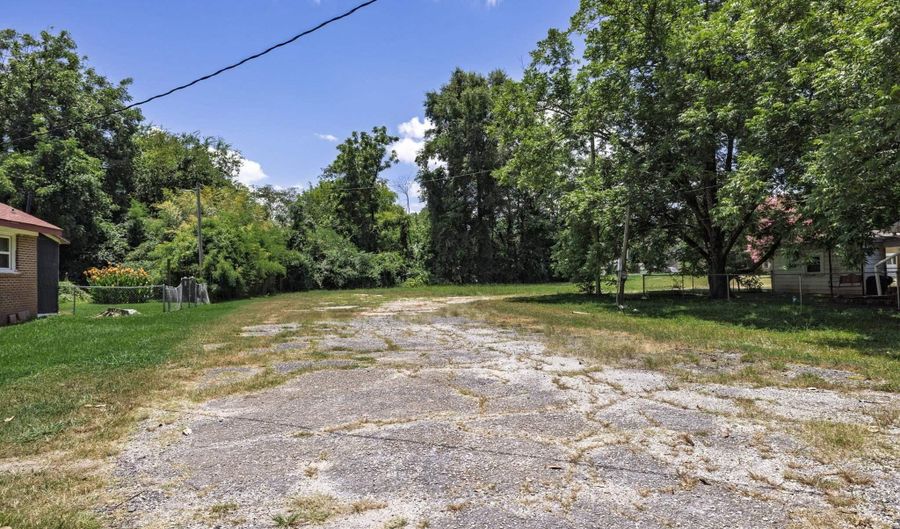 1317 Center St, Arkadelphia, AR 71923 - 0 Beds, 0 Bath