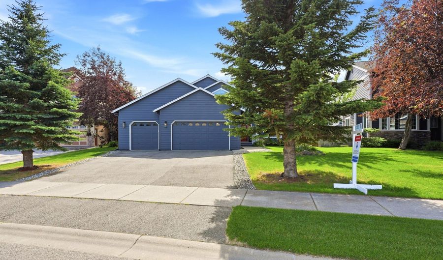 5717 Yukon Charlie Loop, Anchorage, AK 99502 - 5 Beds, 3 Bath