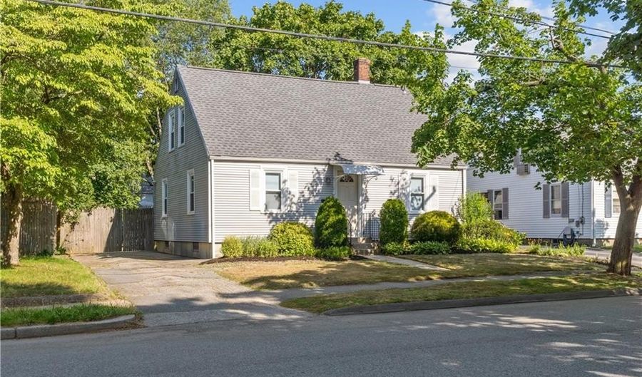 74 Park View Blvd, Cranston, RI 02910 - 3 Beds, 2 Bath