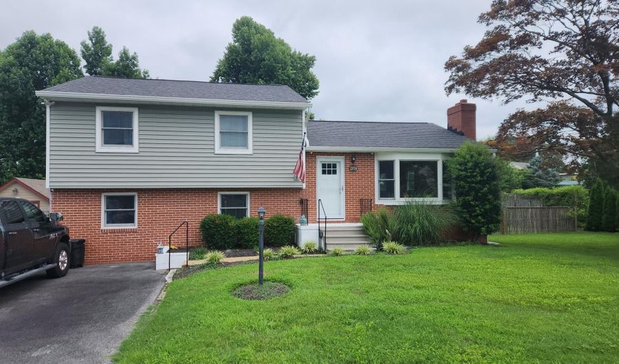 1954 FAIRFAX Rd, Annapolis, MD 21401 - 3 Beds, 2 Bath