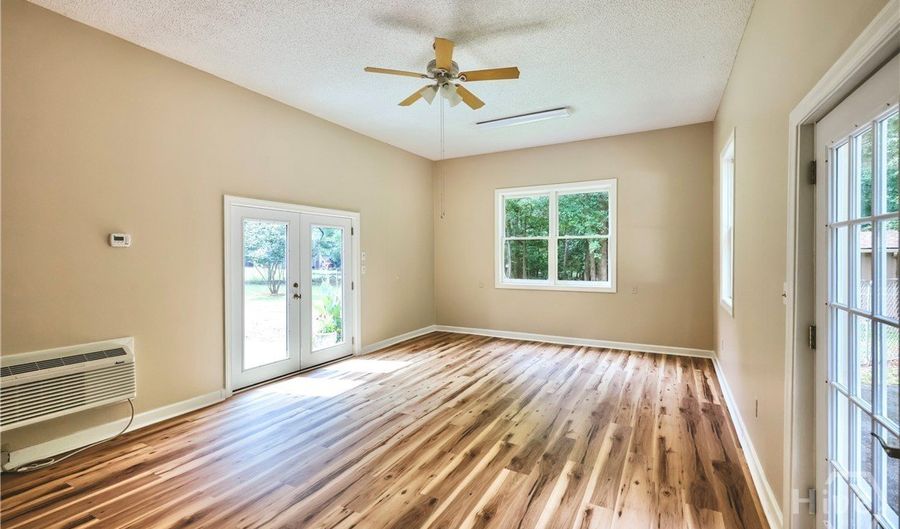 110 Pioneer Dr, Athens, GA 30605 - 3 Beds, 3 Bath