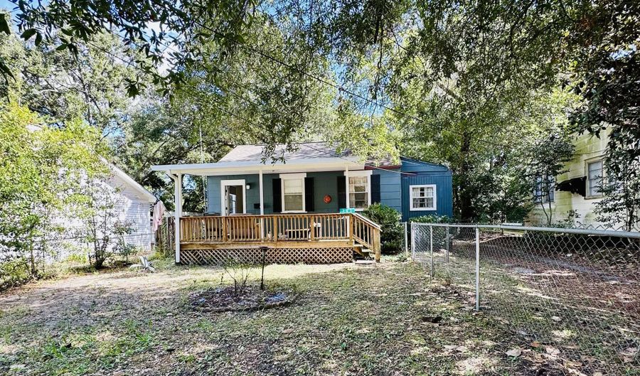 262 Forrest Ave, Biloxi, MS 39530 - 2 Beds, 1 Bath