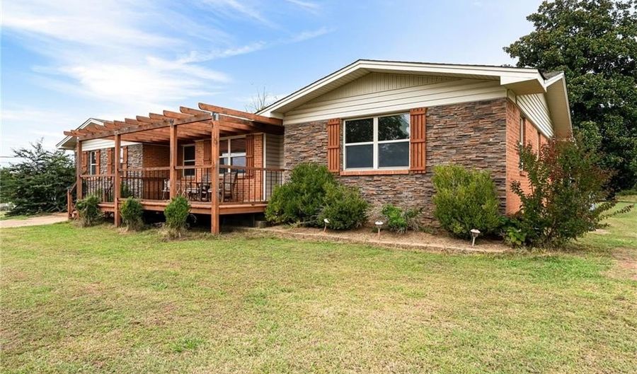 510 Newberry Rd, Alma, AR 72921 - 4 Beds, 3 Bath