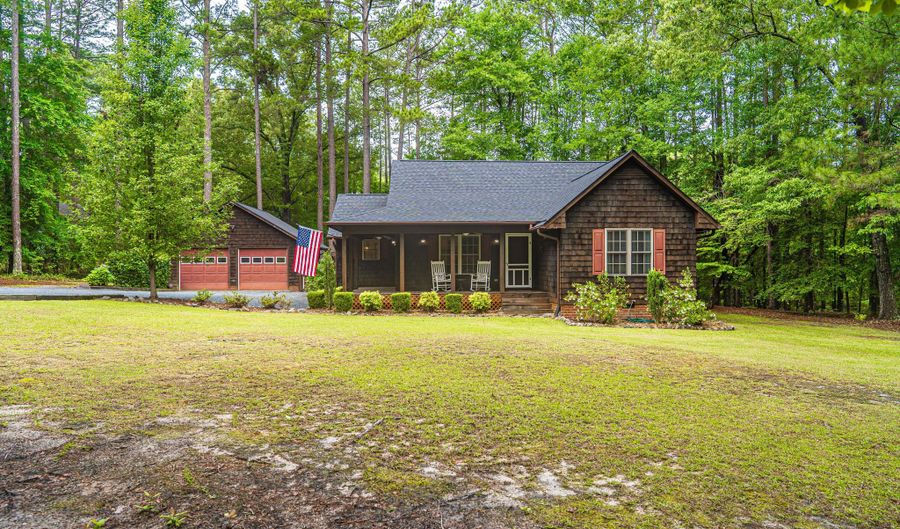 707 Alexander Dr, Aberdeen, NC 28315 - 3 Beds, 2 Bath