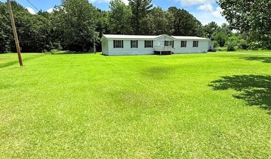 4701 Quiet Acres Rd, Blanchard, LA 71107 - 4 Beds, 2 Bath