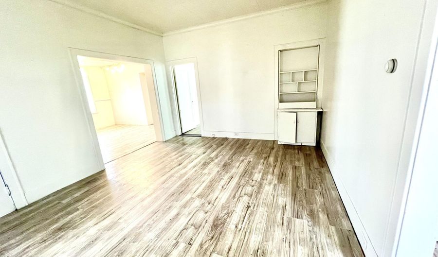 27 Milton Avenue Unit 1St Floor Apt 1St Floor Apt- Unit 1, Amsterdam, NY 12010 - 3 Beds, 1 Bath