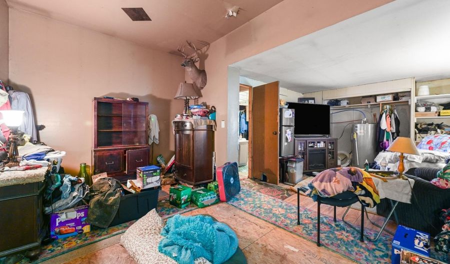 11392 Gatch Hill Rd, Aurora, IN 47001 - 2 Beds, 1 Bath
