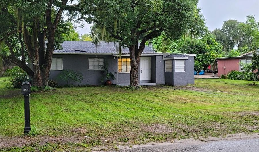 209 N ORANGE Ave, Fort Meade, FL 33841 - 3 Beds, 2 Bath