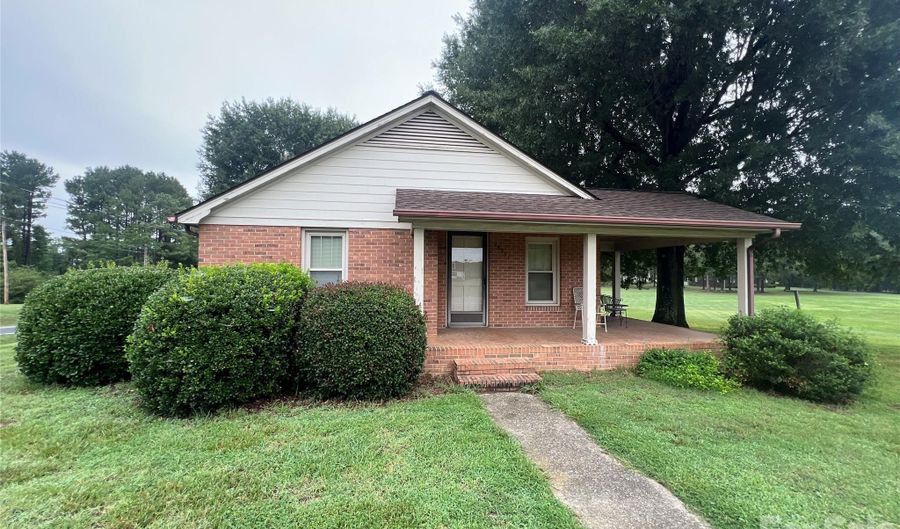 28331 Canton Rd, Albemarle, NC 28001 - 3 Beds, 2 Bath