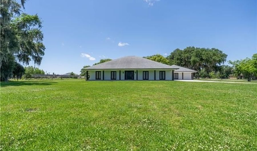 13800 HWY 23 Other, Belle Chasse, LA 70037 - 4 Beds, 3 Bath