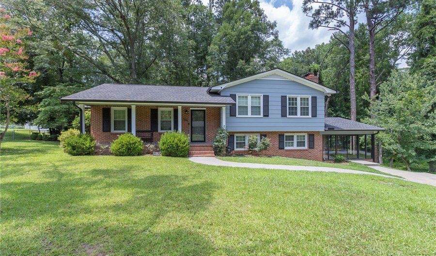 108 Briarwood Dr, Belton, SC 29627 - 3 Beds, 2 Bath