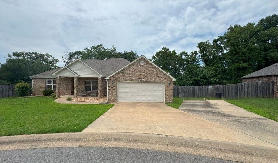 13072 Skyridge Cv, Alexander, AR 72002 - 3 Beds, 2 Bath