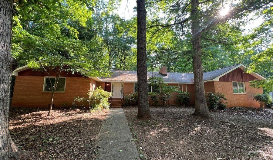 150 Chinquapin Way, Athens, GA 30606 - 4 Beds, 3 Bath