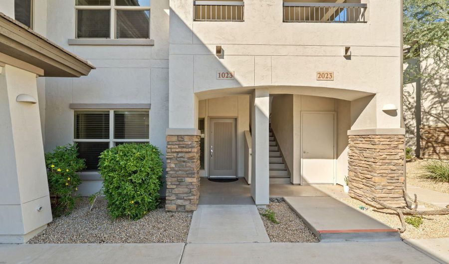 33575 N DOVE LAKES Dr 1023, Cave Creek, AZ 85331 - 2 Beds, 2 Bath