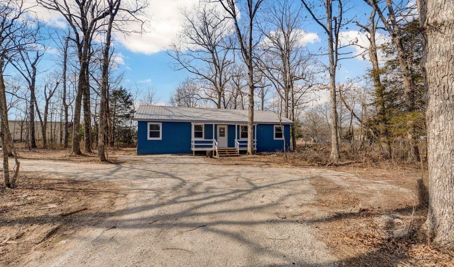 5309 Private Road 1195, Aurora, MO 65605 - 3 Beds, 2 Bath