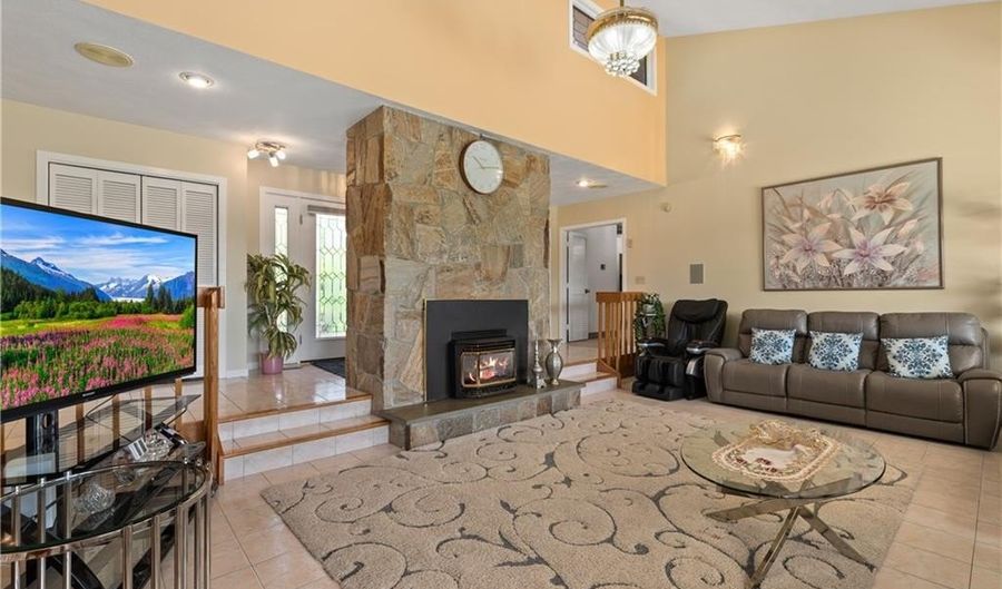 27 Alpine Estates Dr, Cranston, RI 02921 - 4 Beds, 4 Bath