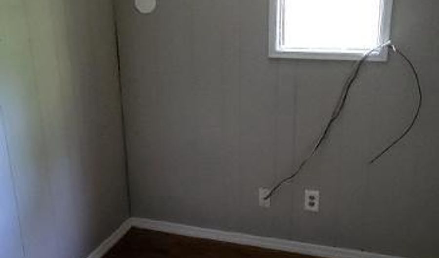 105 CEDAR Ln, Barnegat, NJ 08005 - 2 Beds, 1 Bath