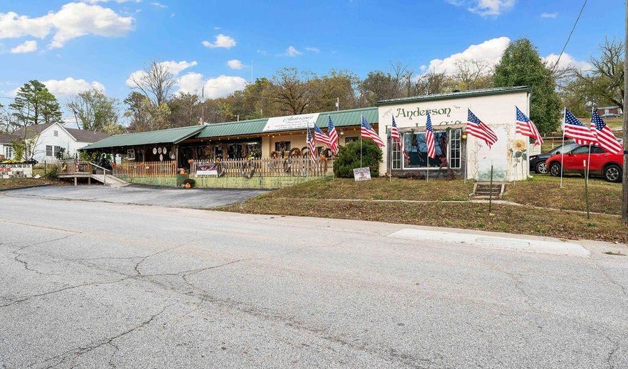 102 N Walnut St, Anderson, MO 64831 - 0 Beds, 1 Bath