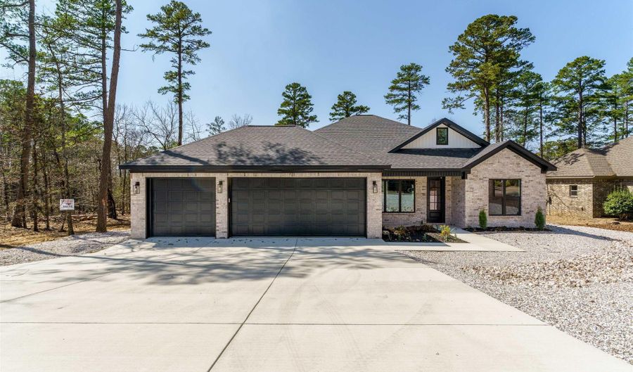 44 Cresta Way, Hot Springs Village, AR 71909 - 3 Beds, 2 Bath