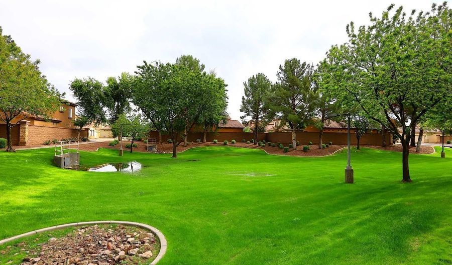 2710 E CHESTER Dr, Chandler, AZ 85286 - 3 Beds, 2 Bath