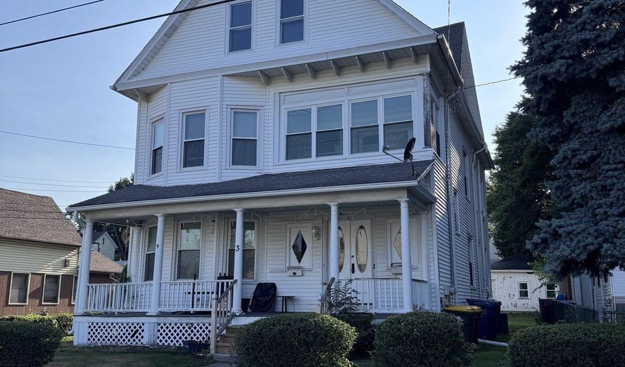 3 Holbrook St, Ansonia, CT 06401 - 4 Beds, 2 Bath