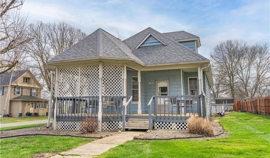 12020 Easton St NE, Alliance, OH 44601 - 3 Beds, 1 Bath