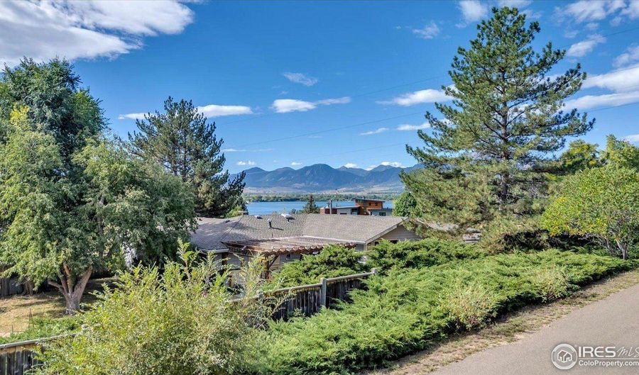 6703 Lakeview Dr, Boulder, CO 80303 - 3 Beds, 3 Bath
