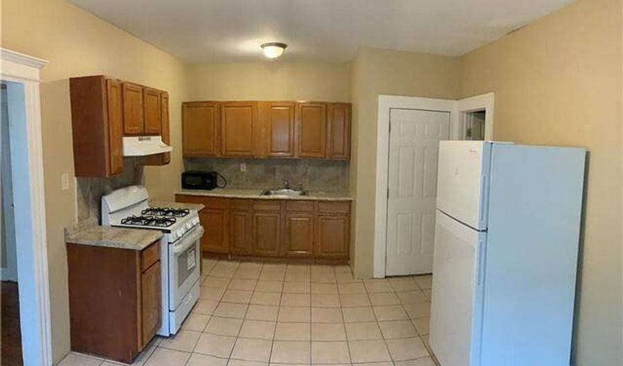 146 Dover St 148, Bridgeport, CT 06610 - 2 Beds, 1 Bath