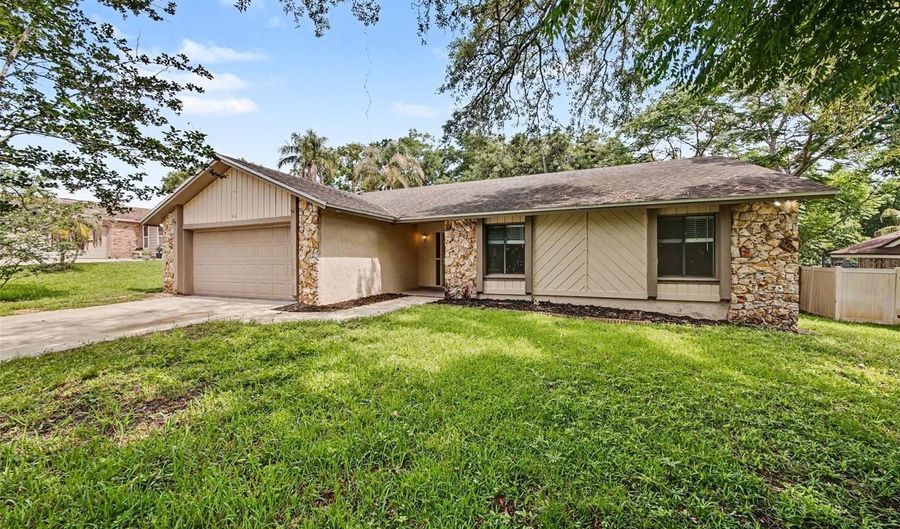 612 HEATHER BRITE Cir, Apopka, FL 32712 - 3 Beds, 2 Bath