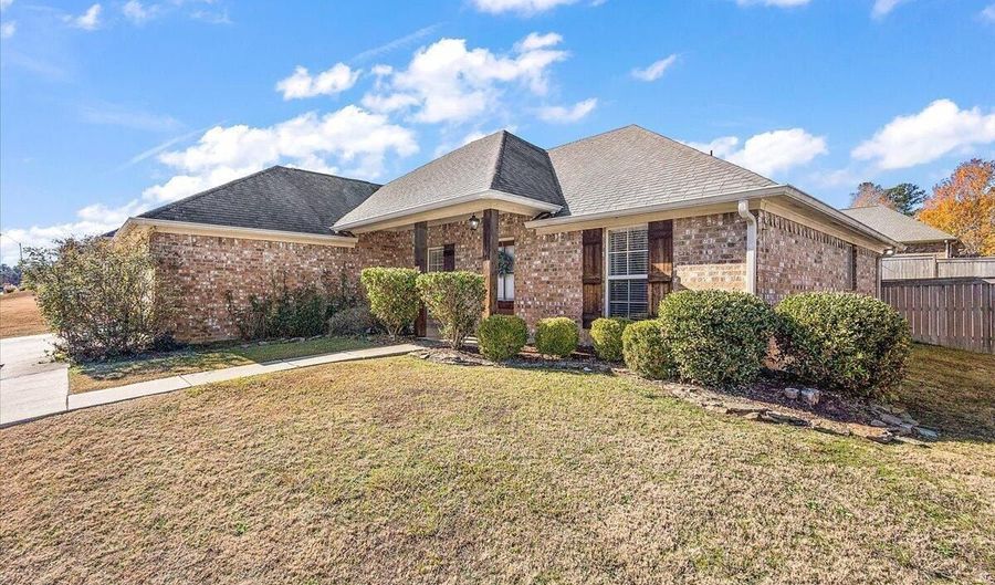 862 Willow Grande Cir, Brandon, MS 39047 - 3 Beds, 2 Bath