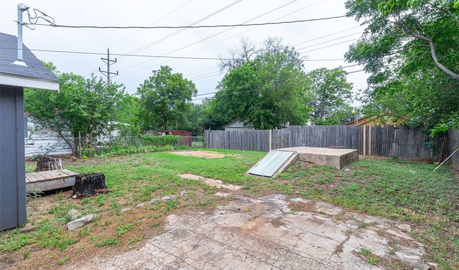 1926 Portland Ave, Abilene, TX 79605 - 4 Beds, 2 Bath