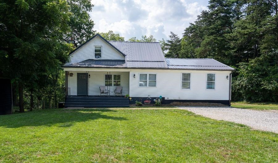 405 Ridge Ave, Aurora, IN 47001 - 4 Beds, 4 Bath