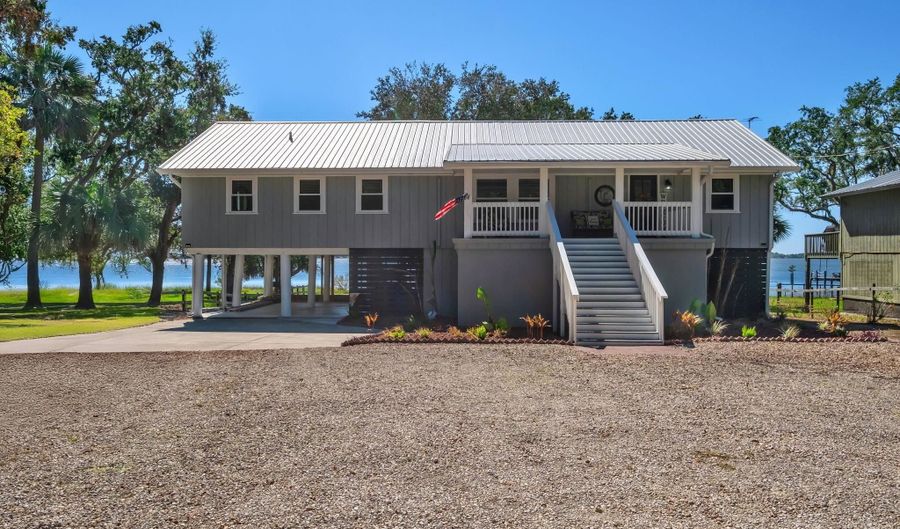 680 Alligator Dr, Alligator Point, FL 32346 - 3 Beds, 4 Bath