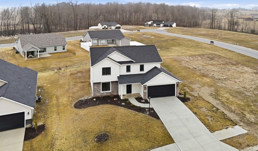 115 Sunset Dr, Avilla, IN 46710 - 4 Beds, 3 Bath