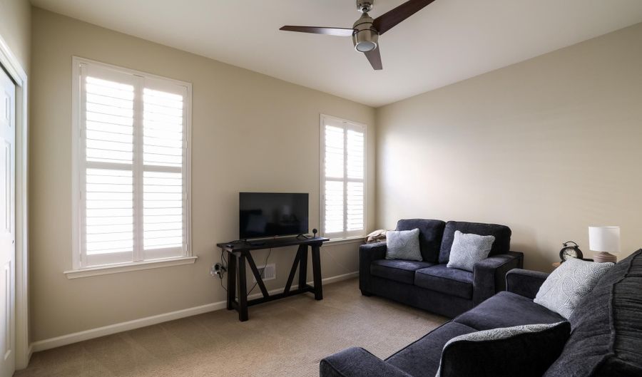 31 GARDEN Path, Barnegat, NJ 08005 - 3 Beds, 3 Bath