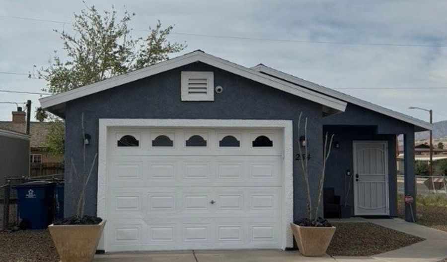 254 Riverwood Ln, Bullhead City, AZ 86442 - 2 Beds, 1 Bath