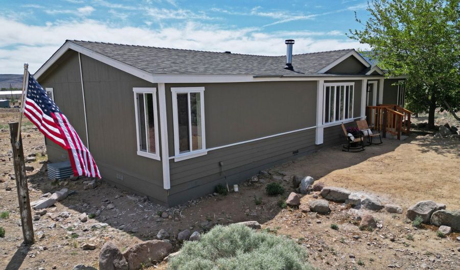 158 Julie Way, Dayton, NV 89403 - 3 Beds, 2 Bath