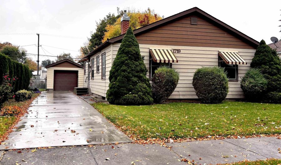 1719 Burton Ave, Burley, ID 83318 - 3 Beds, 1 Bath