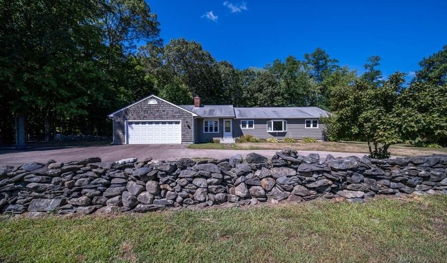 130 Austin Rd, North Kingstown, RI 02852 - 4 Beds, 2 Bath