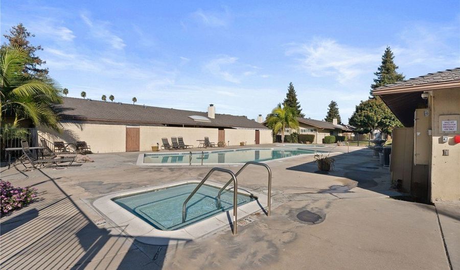 134 S Magnolia Ave 4C, Anaheim, CA 92804 - 3 Beds, 2 Bath