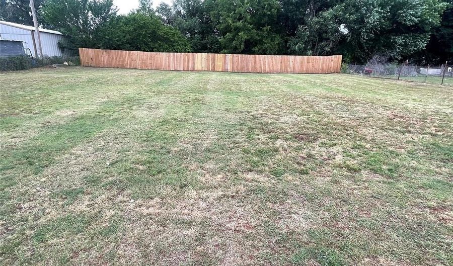 37189 W County Street 2660 Rd, Anadarko, OK 73005 - 2 Beds, 1 Bath