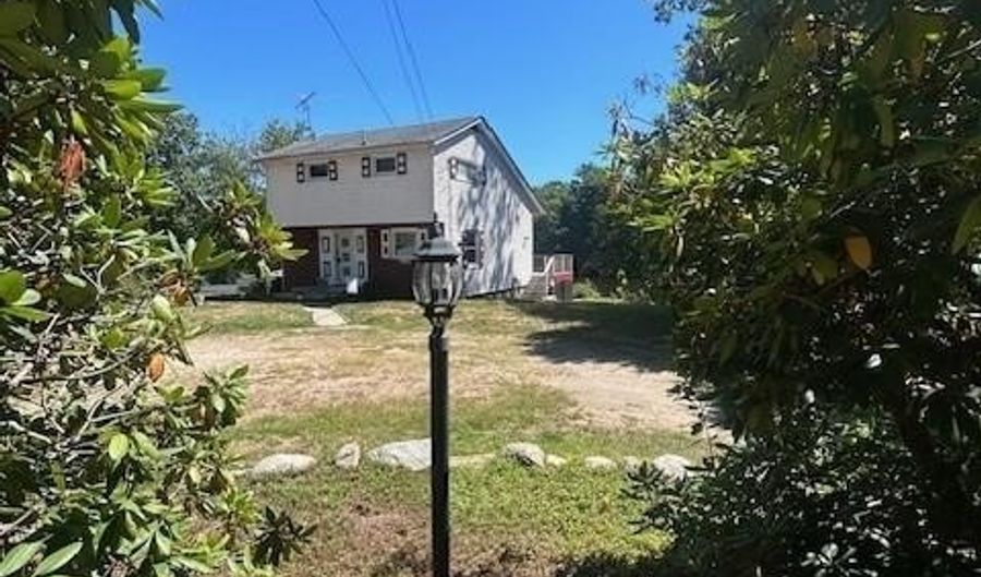 170 Acres Of Pine Rd, Coventry, RI 02816 - 3 Beds, 3 Bath