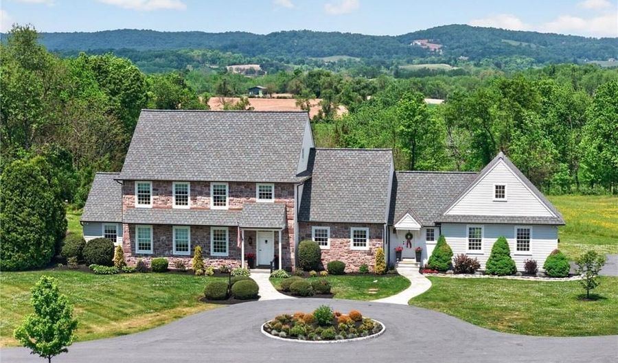 6370 Boyertown Pike, Amity, PA 19518 - 4 Beds, 4 Bath