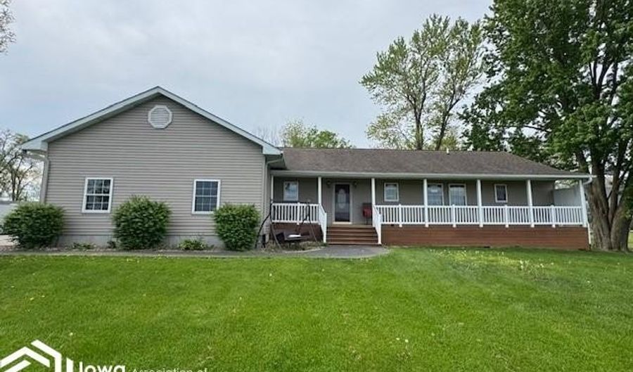 725 N E St, Albia, IA 52531 - 4 Beds, 3 Bath